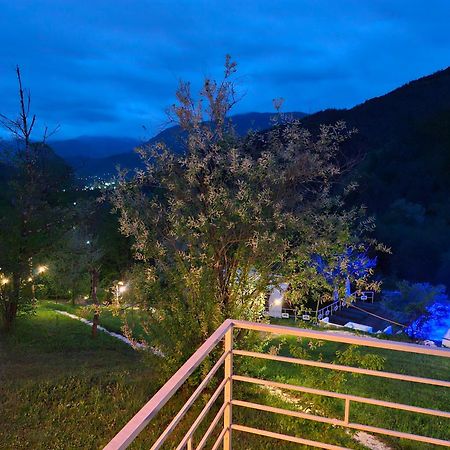 Hotel Glamping Georgia Krikhi à Ambrolaouri Extérieur photo