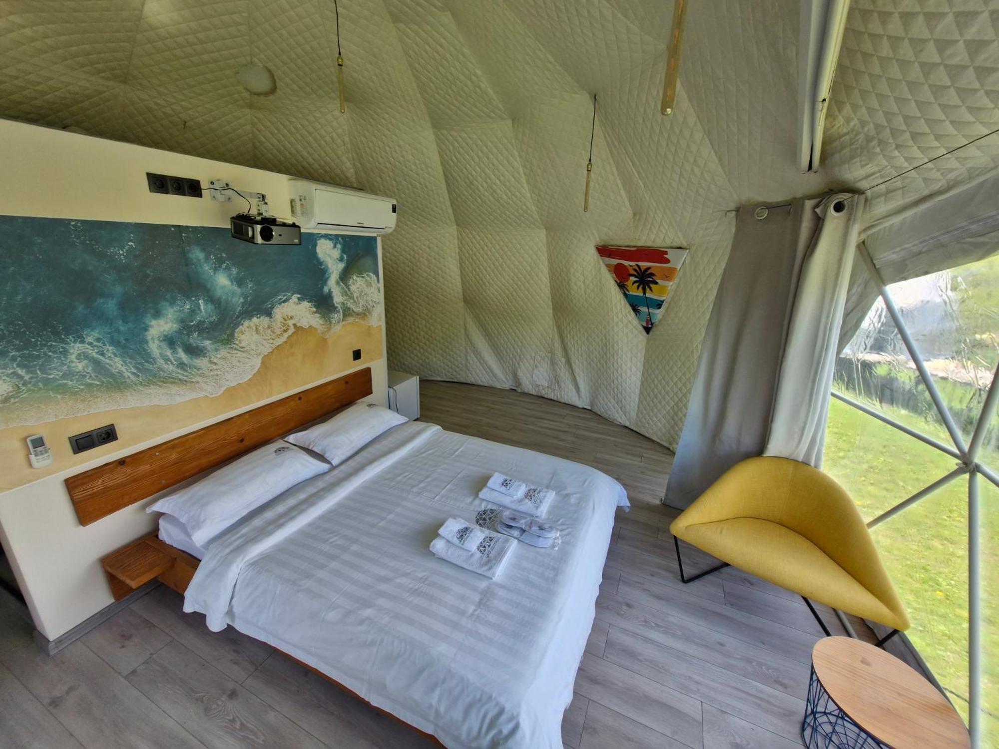 Hotel Glamping Georgia Krikhi à Ambrolaouri Chambre photo
